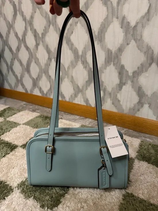 Coach Leather GLOV SW ZIP shoulder Bag - Picture 2 of 14